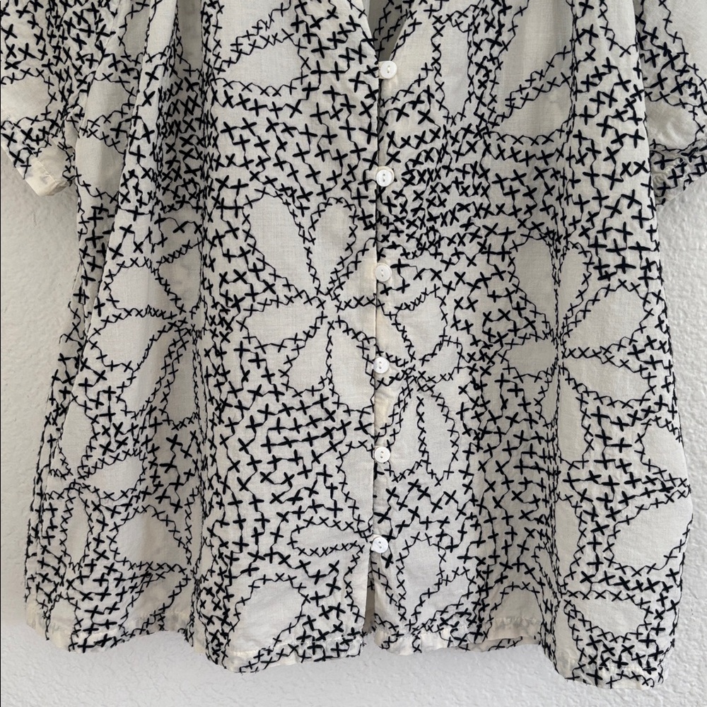 Dylan Cotton Ivory Black Floral Embroidered Short Sleeve Peasant Blouse Top - Picture 6 of 12